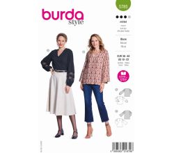 Strih Burda 5785 - Blúzka so skládkami